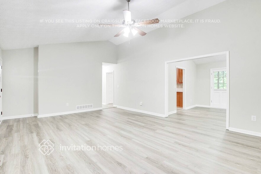 Building Photo - 830 Sunset Ct NW