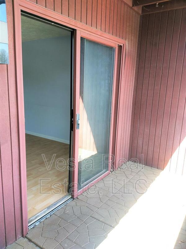 Building Photo - 1913 Tracy Dr