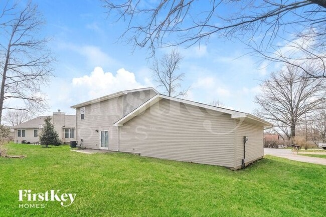 Building Photo - 703 Russett Terrace