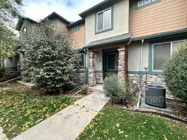Primary Photo - 2845 Willow Tree Ln