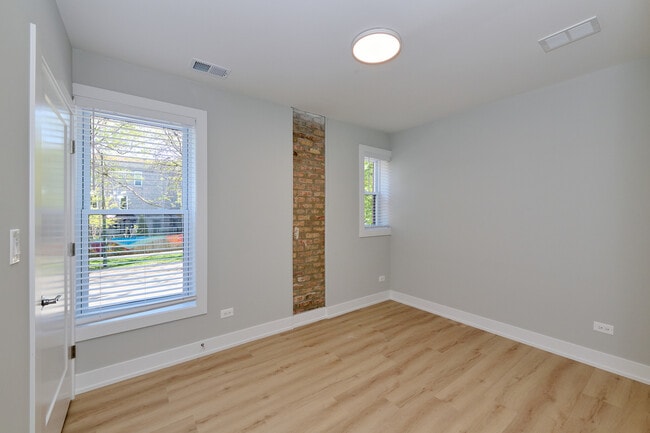 Building Photo - 2127 S Marshall Blvd