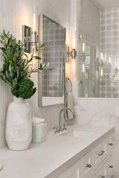 Building Photo - 715 F Ave