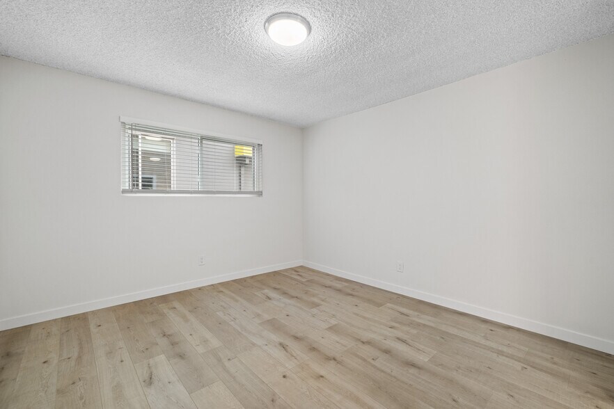 Building Photo - 2020 Rodney Dr