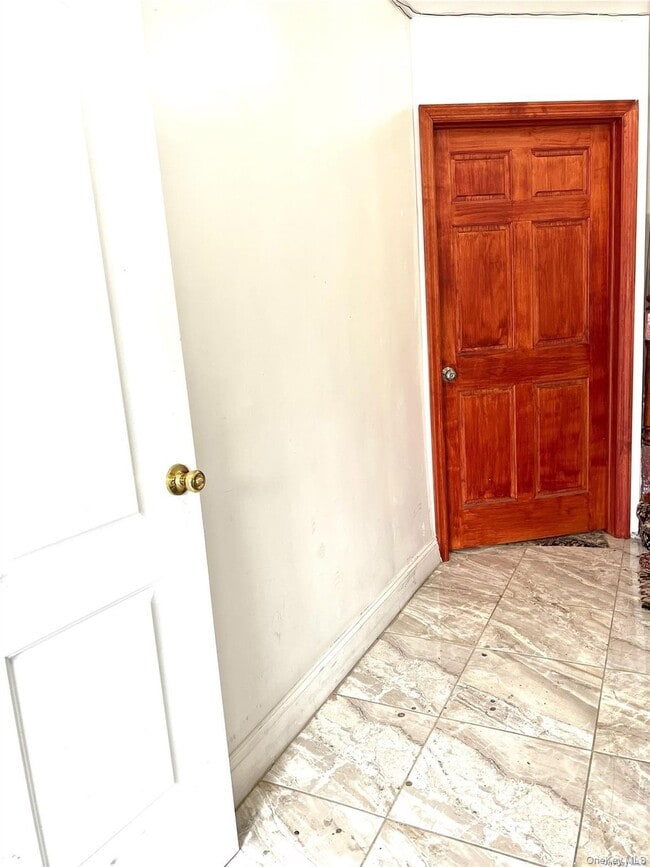 Building Photo - 78-15 32nd Ave