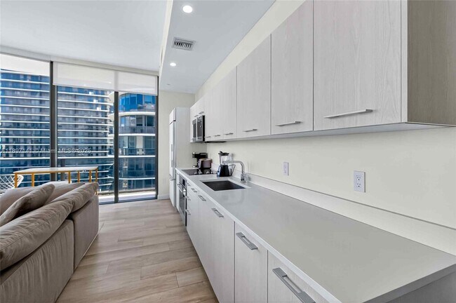 Building Photo - 55 SW 9th St