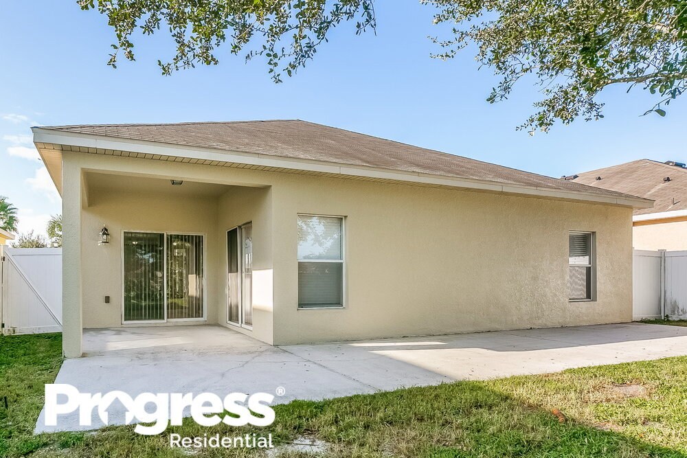 Building Photo - 15122 Stonebriar Way