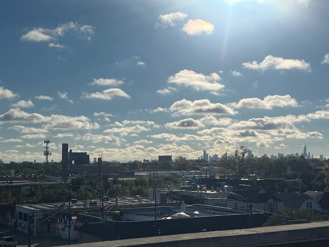 Building Photo - 4812 W Montrose Ave