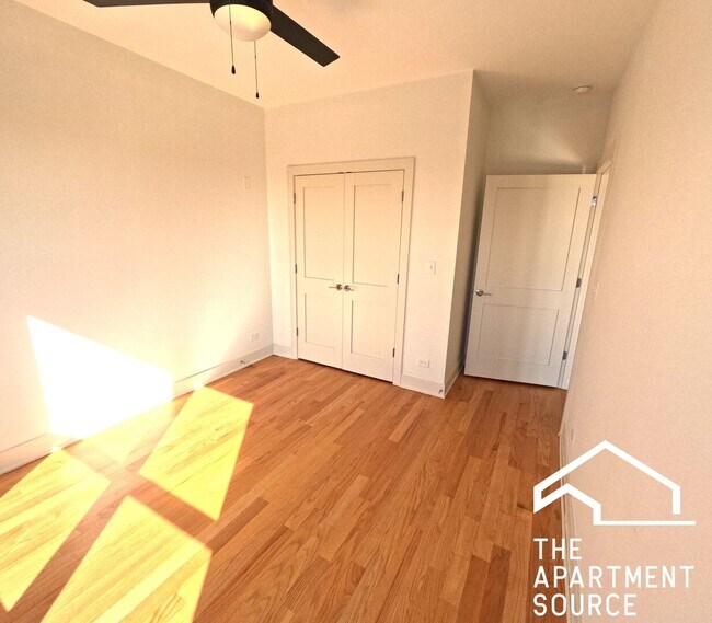 Building Photo - 2740 N Spaulding Ave