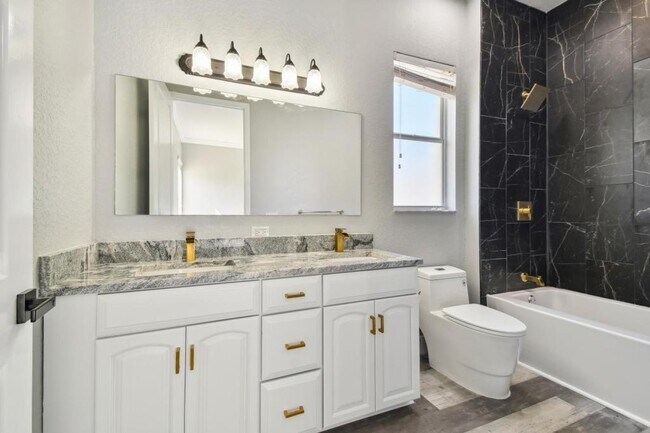 Building Photo - 6644 Country Club Rd