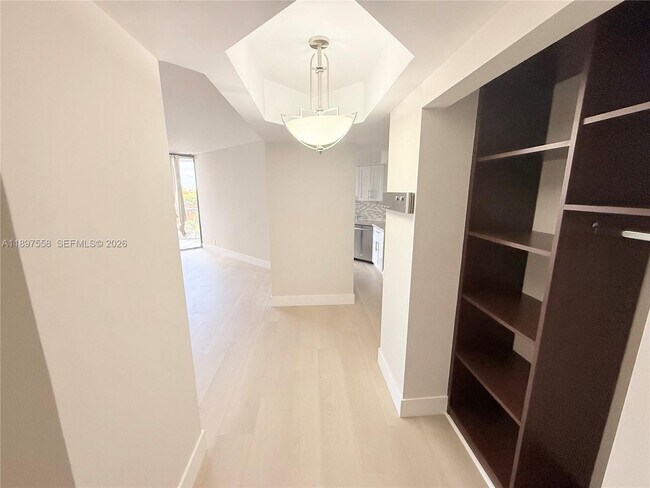 Building Photo - 3610 Yacht Club Dr