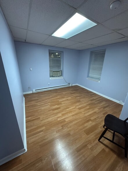 Building Photo - 1909 Chestnut St