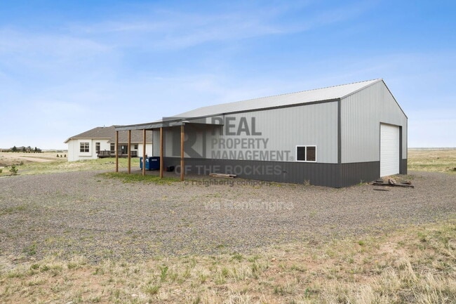 Building Photo - 3348 Hales Ranch Rd