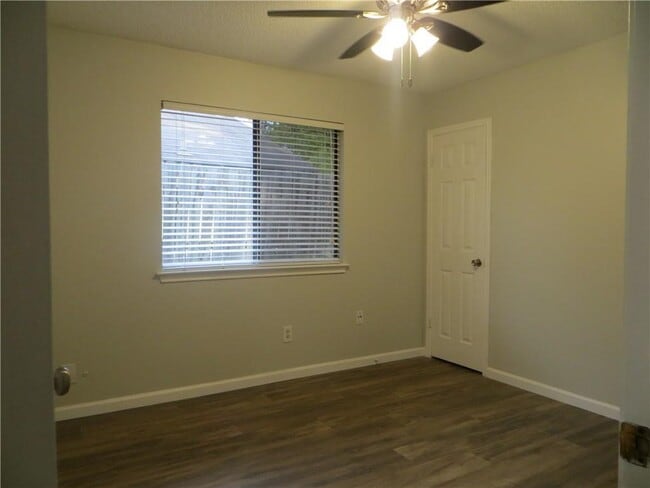 Building Photo - 11921 Tobler Trail