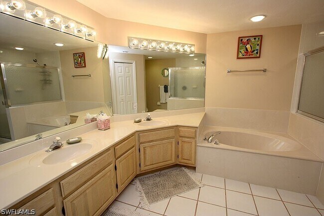 Building Photo - 8437 Abbington Cir