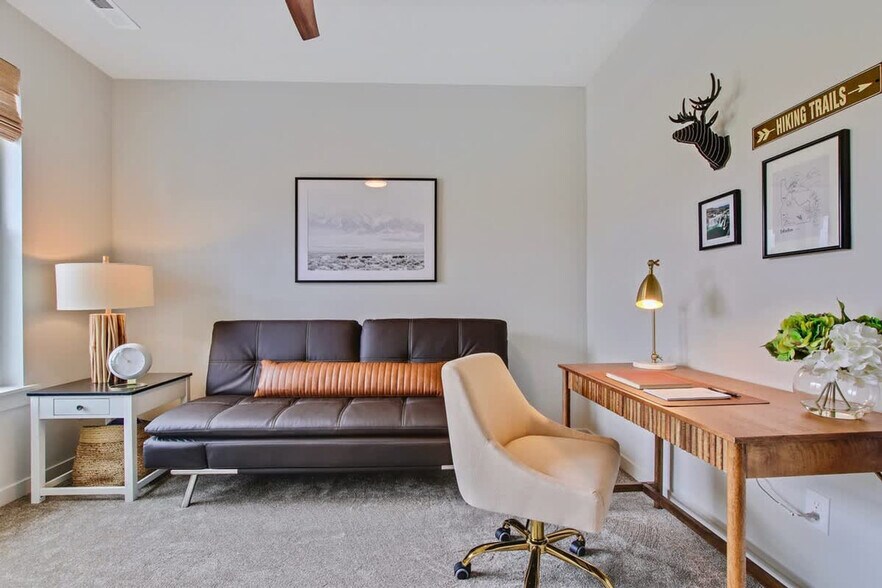 Building Photo - 313 S Iceberg Lake Ave