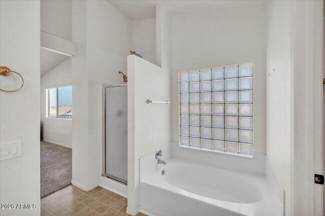 Building Photo - 6366 E Riverdale St