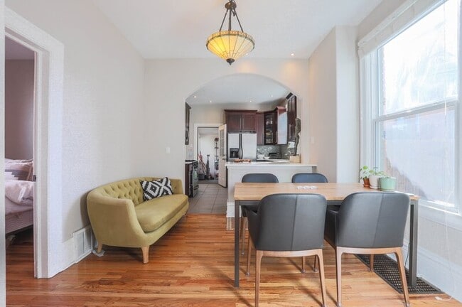 Building Photo - 2220 W 31st Ave