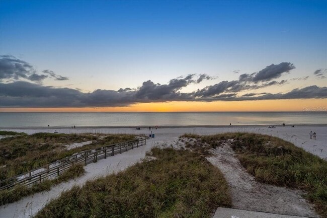 Building Photo - 17852 Lee Ave