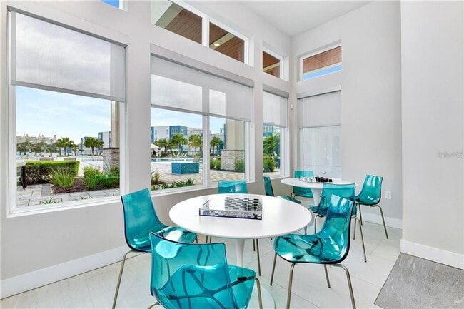 Building Photo - 7740 Sandy Ridge Dr