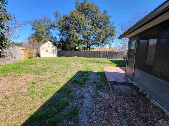 Building Photo - 1306 Pine Hill Cir