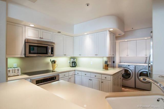 Building Photo - 8263 Camino Del Oro