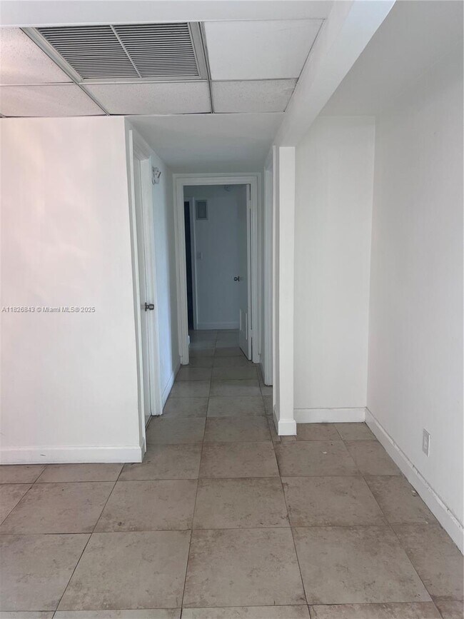 Building Photo - 19390 Collins Ave