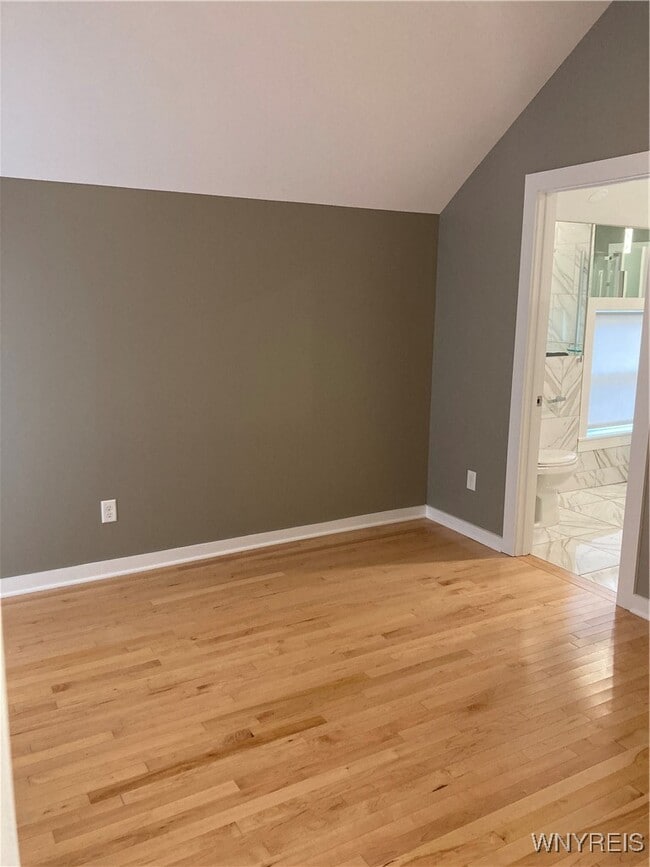 Building Photo - 62 Tracy St