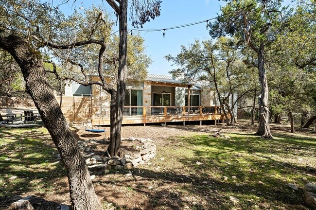 Building Photo - 805 Gallagher Dr