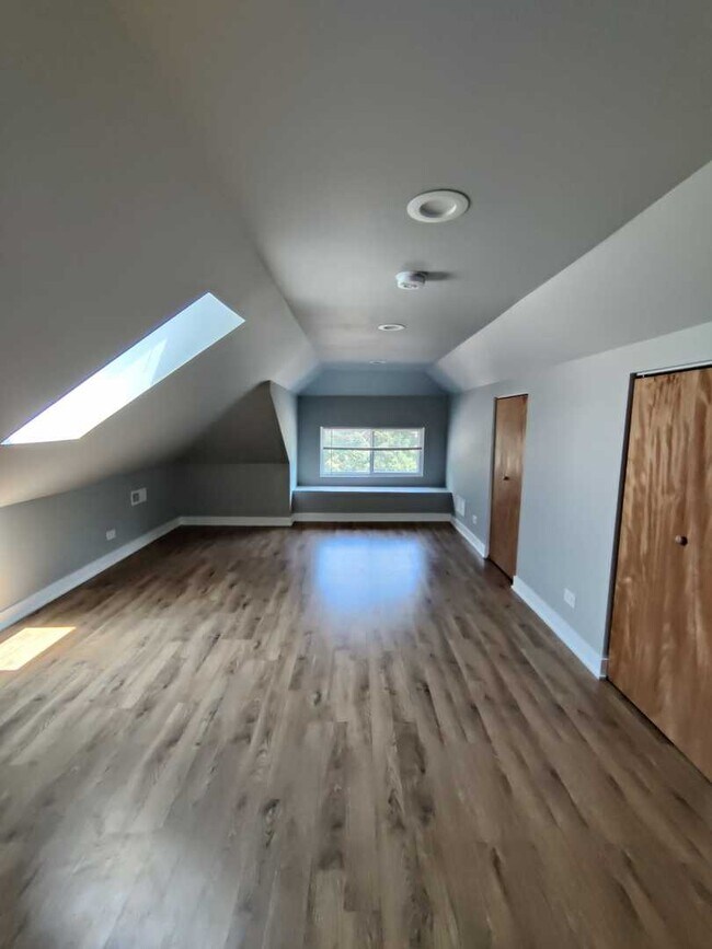 Building Photo - 3108 N 78th Ct