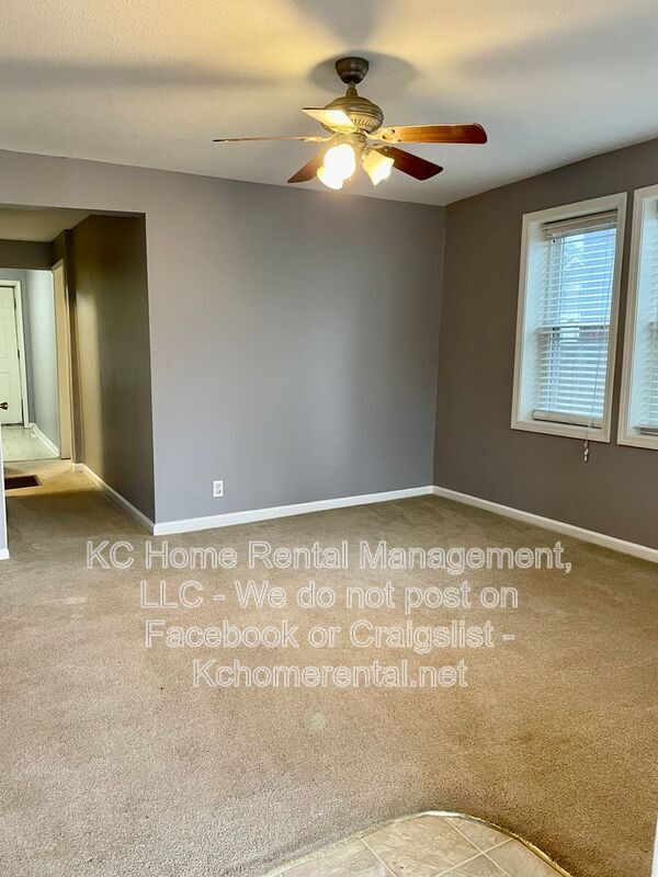 Building Photo - 1108 W 41st Terrace