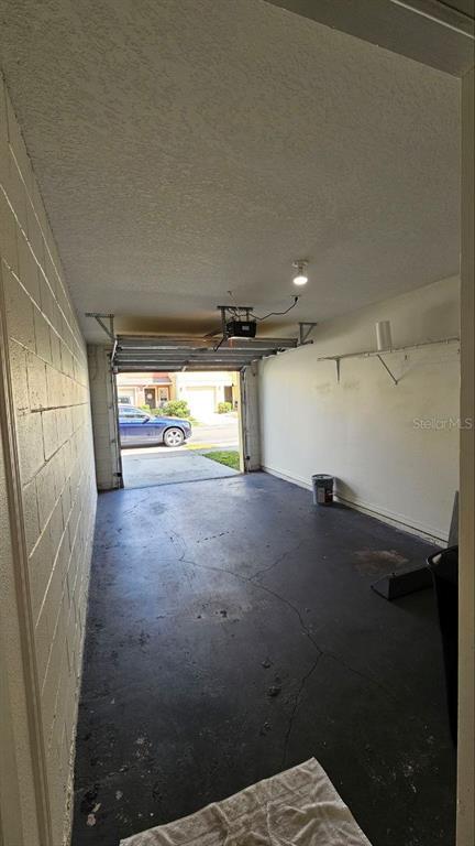 Building Photo - 580 Cresting Oak Cir