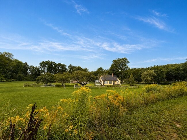 Building Photo - 872 Grassy Brook Rd