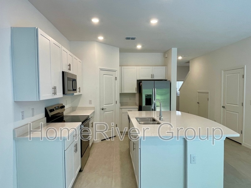 Building Photo - 2123 Hallier Cv