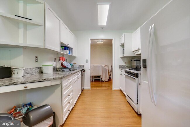 Building Photo - 11802 Enid Dr