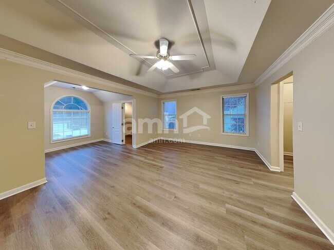 Building Photo - 1054 Falls Brooke Dr