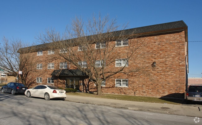 Building Photo - Atrium West Apartments