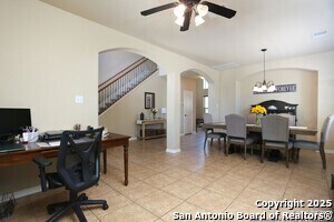 Building Photo - 611 Oxalis