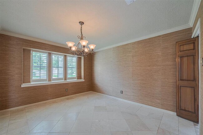 Building Photo - 14911 Sun Harbor Dr
