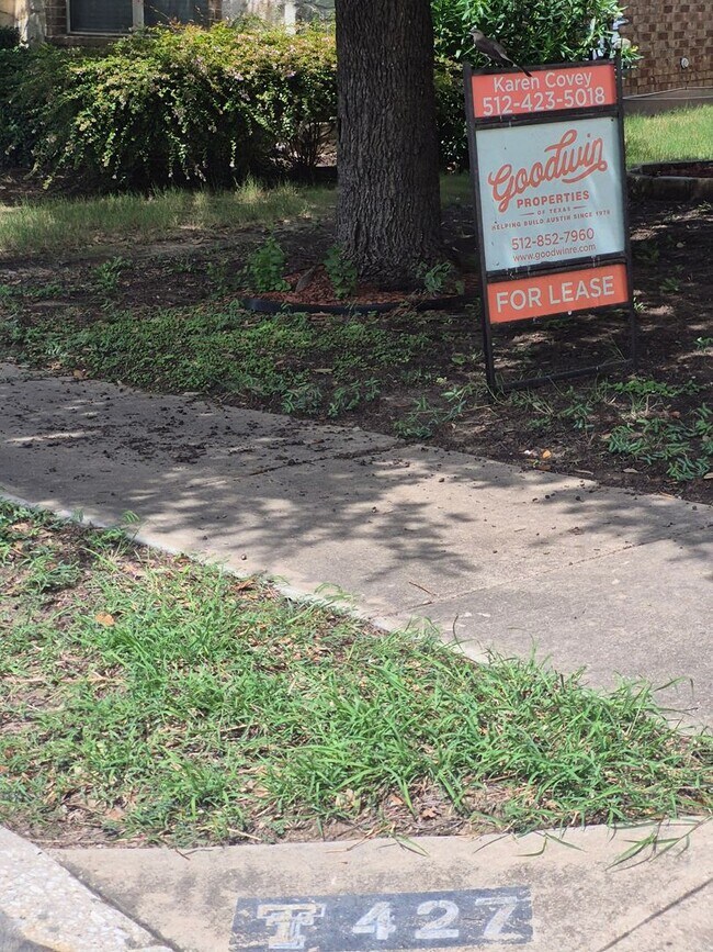 Building Photo - Bright & Inviting 3-Bedroom Home with Flex Space in The Meadows at Buda