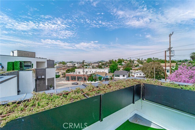 Building Photo - 2828 London St