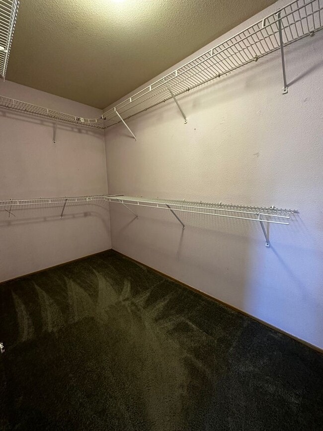 Building Photo - 4 Bedroom 2.5 Bath On Private Cul-Du-Sac - $500 OFF for January Move In!!