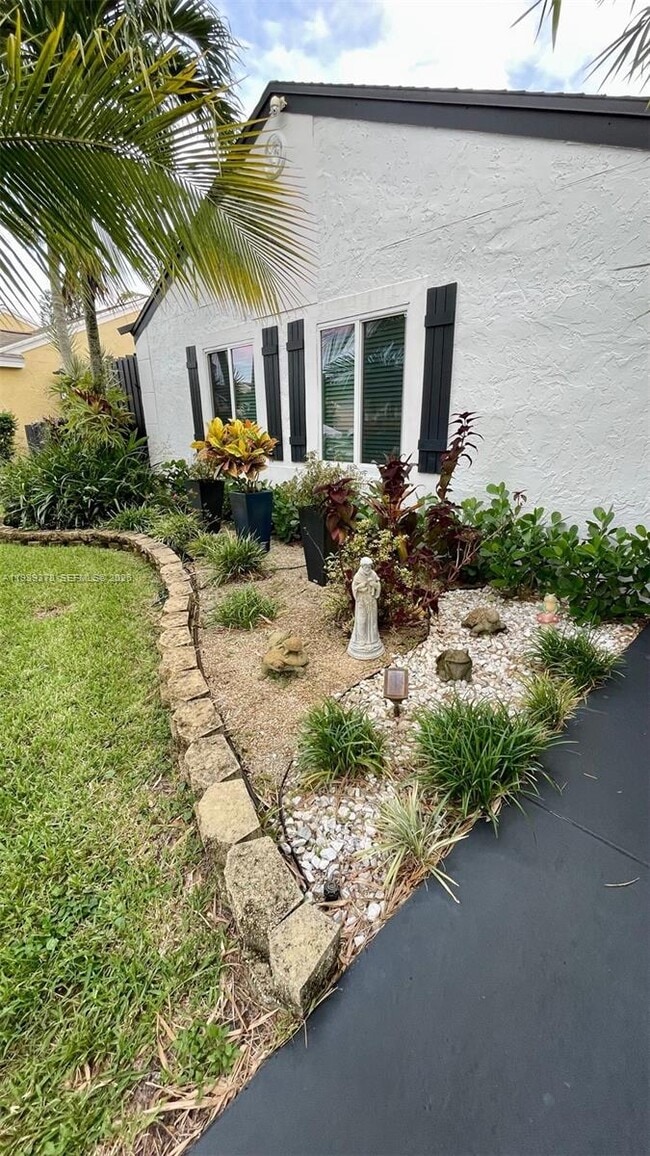 Building Photo - 18798 Cloud Lake Cir