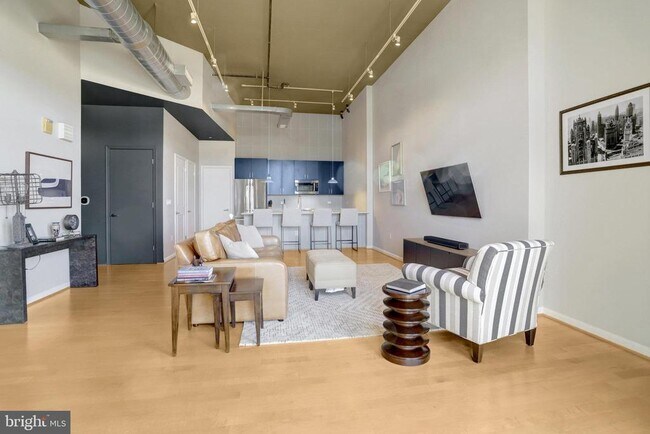 Building Photo - 2720 S Arlington Mill Dr