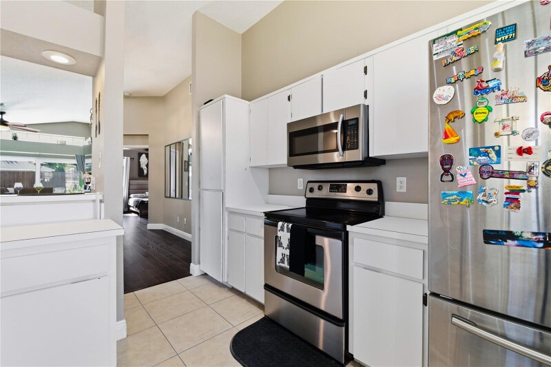 Building Photo - 7044 Woodhall Ave