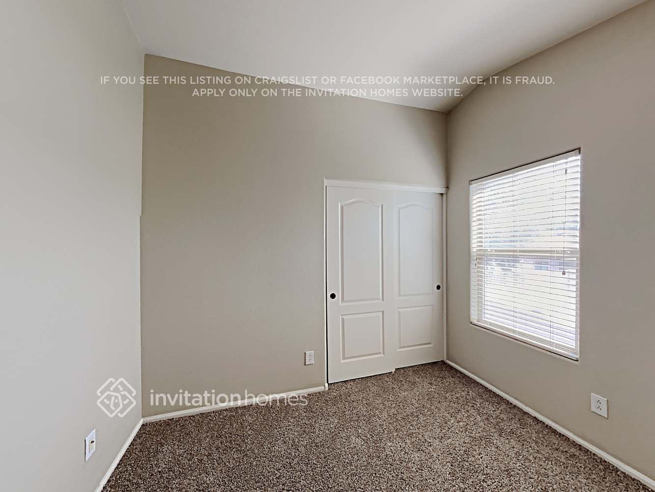Building Photo - 4614 W Valencia Dr