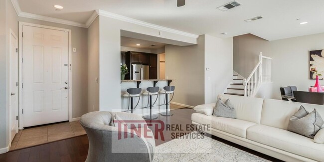 Building Photo - 404 Rivage Cir