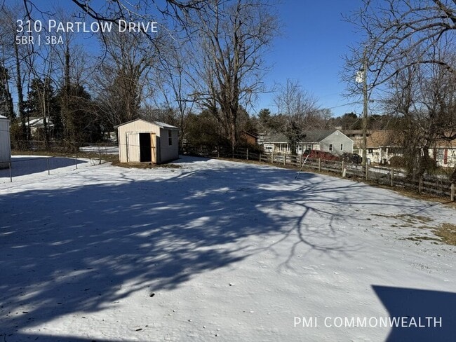 Building Photo - 310 Partlow Dr