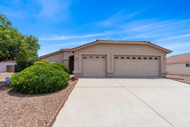 Primary Photo - 8838 E La Palma Dr