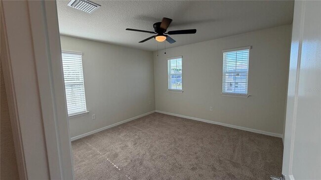 Building Photo - 3099 Springbank Dr