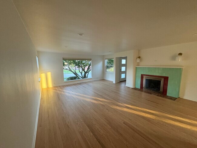 Building Photo - 8049 19th Ave NW